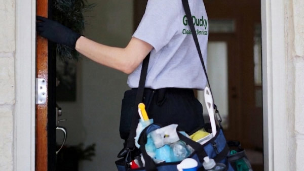 GoDucky Cleaning Services How to clean walls without removing paint no-text