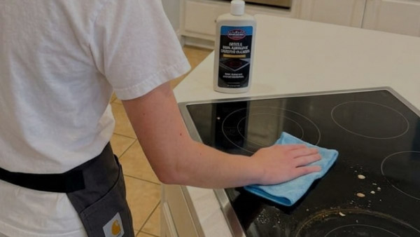 GoDucky-cleaning-services-how-to-clean-a-glass-stove-top-1 GoDucky Cleaning Services: How to clean a glass stove top